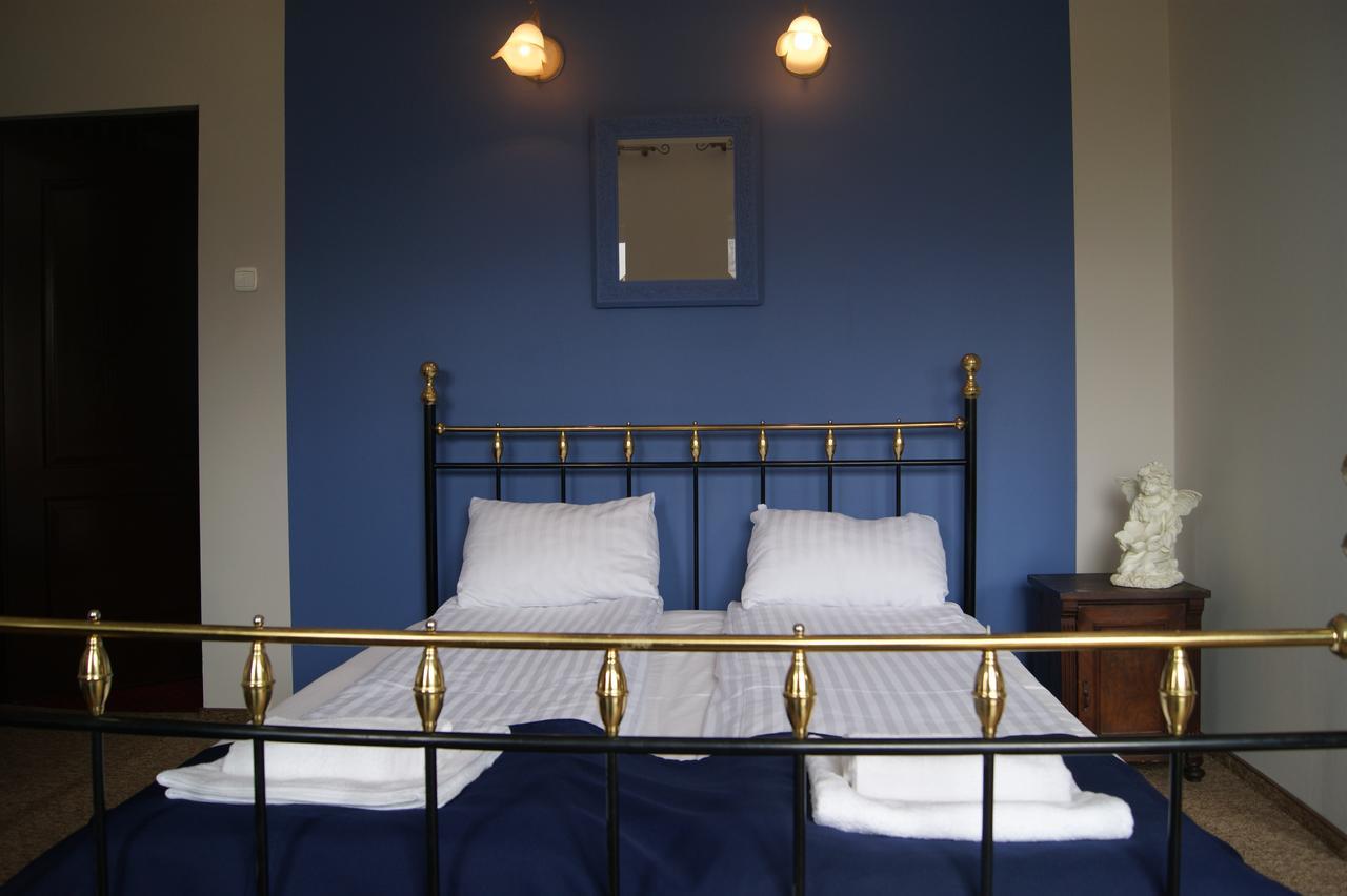 Hotel Ksiezycowy Dworek Ketrzyn Room photo